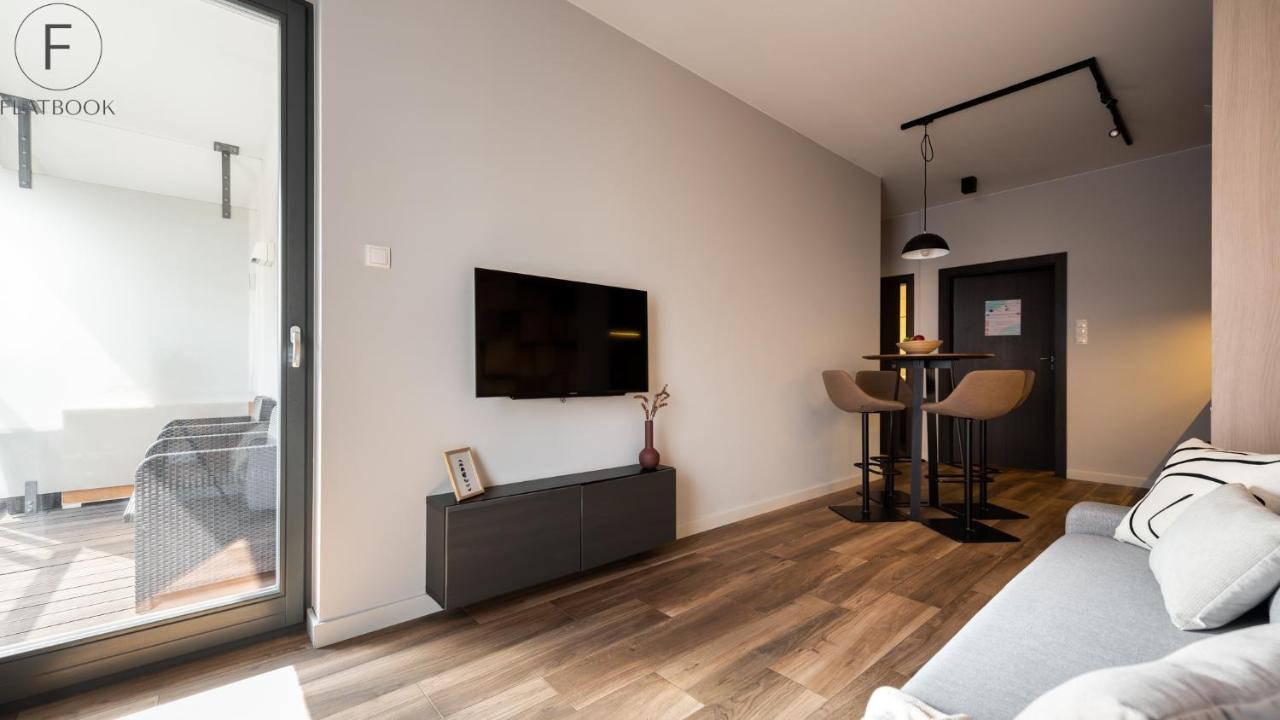 Flatbook - City Center Apartments Brabank With Parking Гданськ Екстер'єр фото
